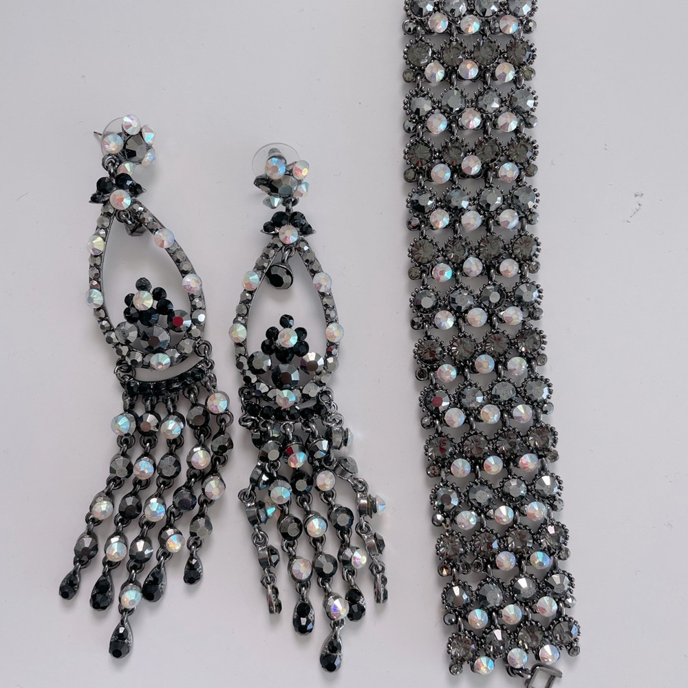 Black & AB stones bracelet and matching earrings